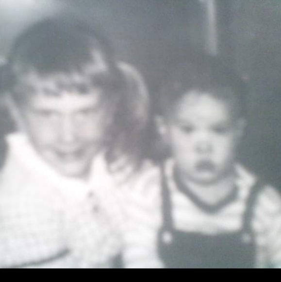 Meet your Posh AMBASSADOR, Karen - Picture 12 of 15